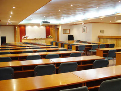 京鵬賓館 廣東三星級酒店的專業(yè)會(huì)議服務(wù)體驗(yàn)